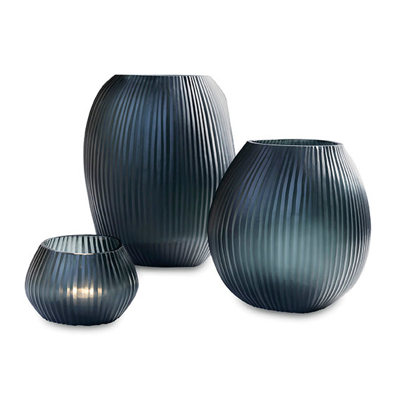 花瓶・フラワースタンド GUAXS NAGAA M /dark indigo Guaxs - Nagaa Handmade Glass Tealight, Dark Indigo - Mondopiero